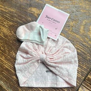 Juicy couture hat and socks set 18M